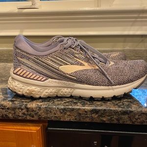 Brooks Adrenaline GTS 19 Size 7.5